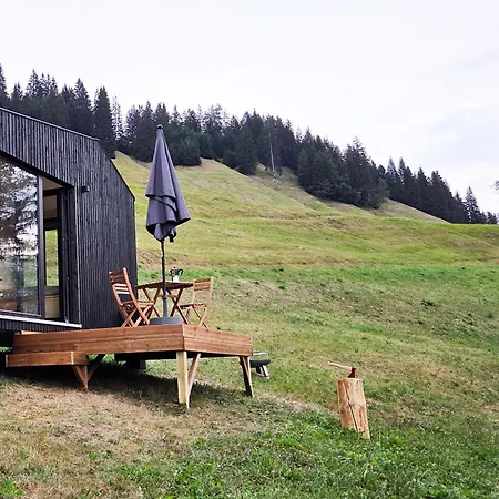 Unbound Alpine With Mountain Views בית נופש